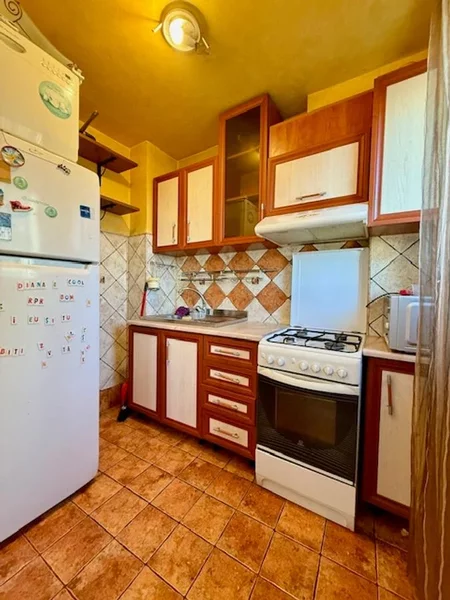 Iancului metrou, Ferdinand, Avrig garsoniera moderna  bloc anvelopat